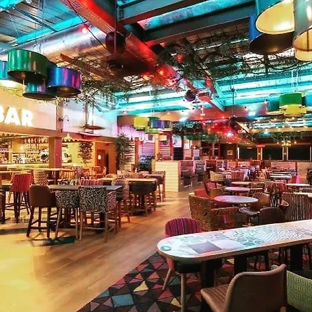 Feriepark Lakeside Location, Sleeps 8, 3 Bedrooms, Fully Glazed Wrap Around Decking, Haven Lakeland, District